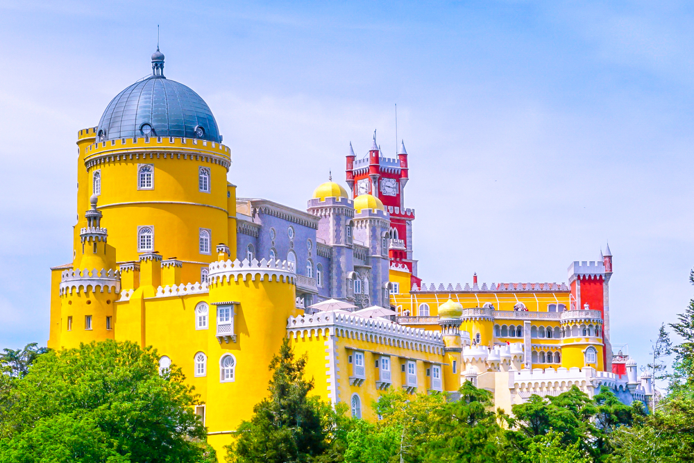 Ngỡ ngàng trước vẻ đẹp của cung điện Pena – Bồ Đào Nha
