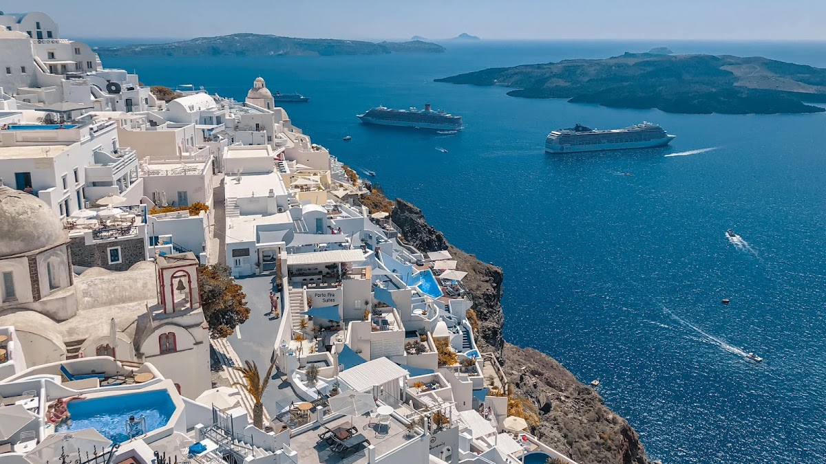 Tour du lịch khám phá đảo ngọc Santorini Hy Lạp 4 Ngày 3 Đêm