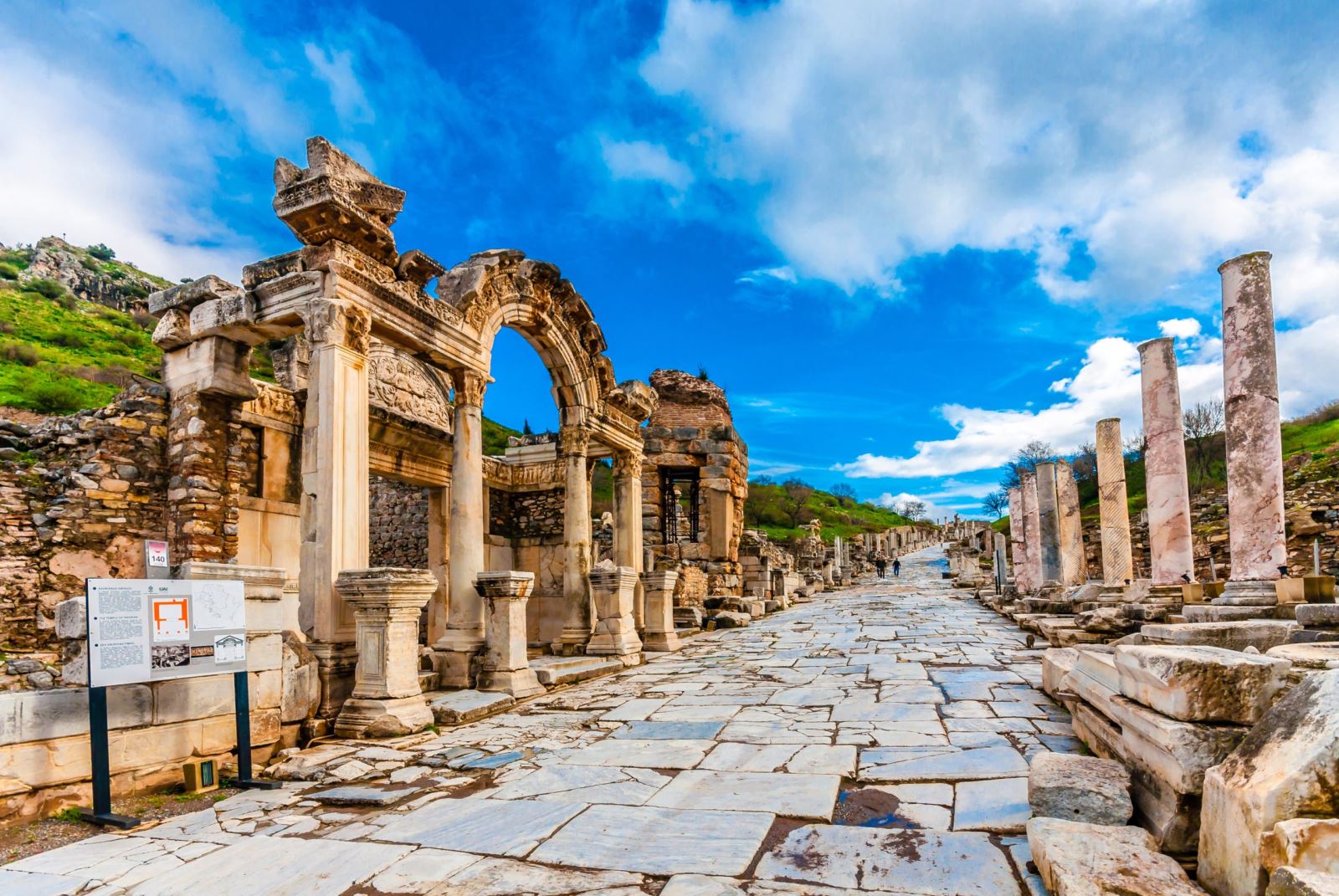 TOUR HY LẠP - THỔ NHĨ KỲ 8N7Đ
