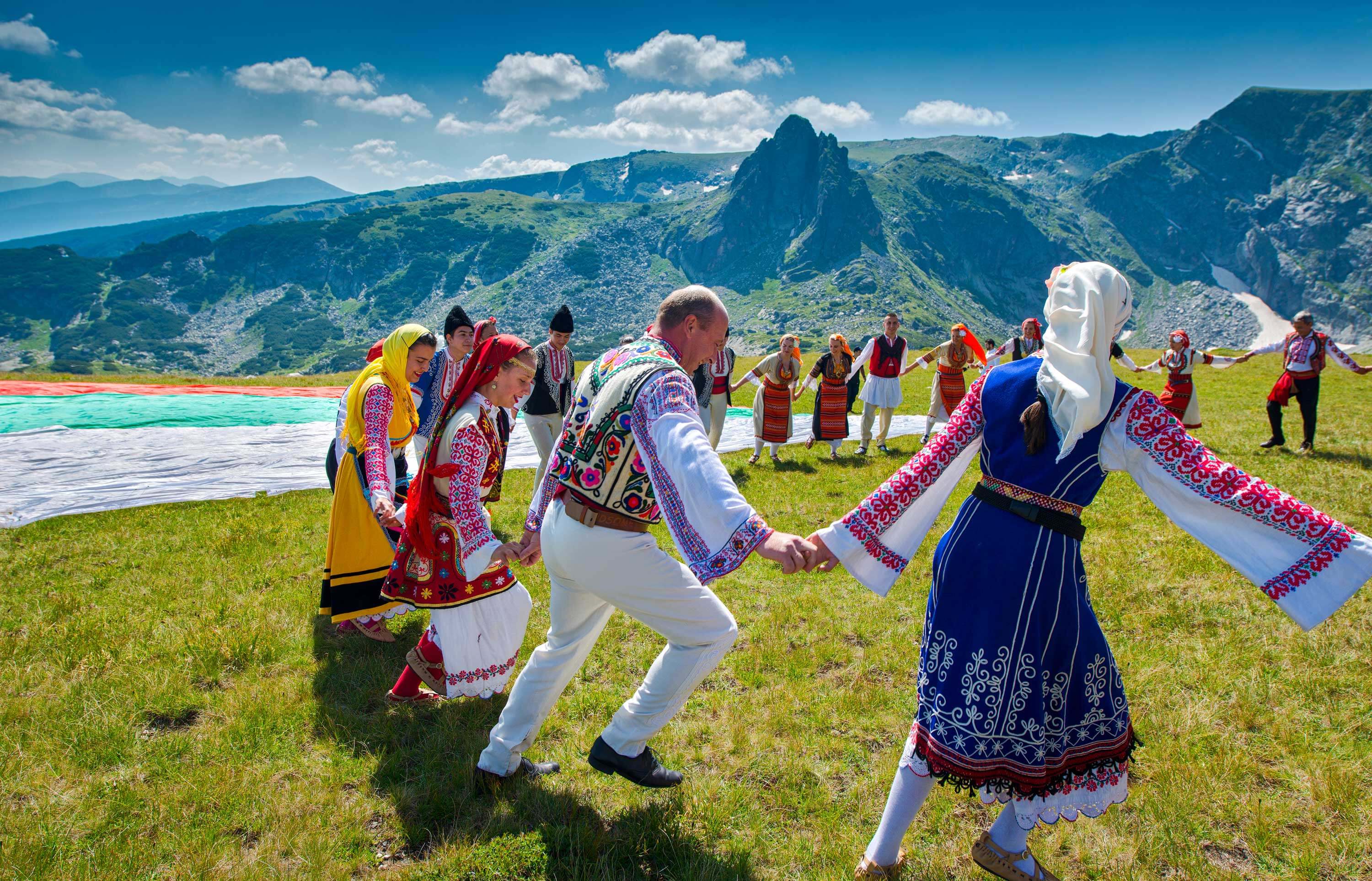TOUR KHÁM PHÁ LỄ HỘI HOA HỒNG ĐẶC SẮC TẠI BULGARIA (12N11Đ)