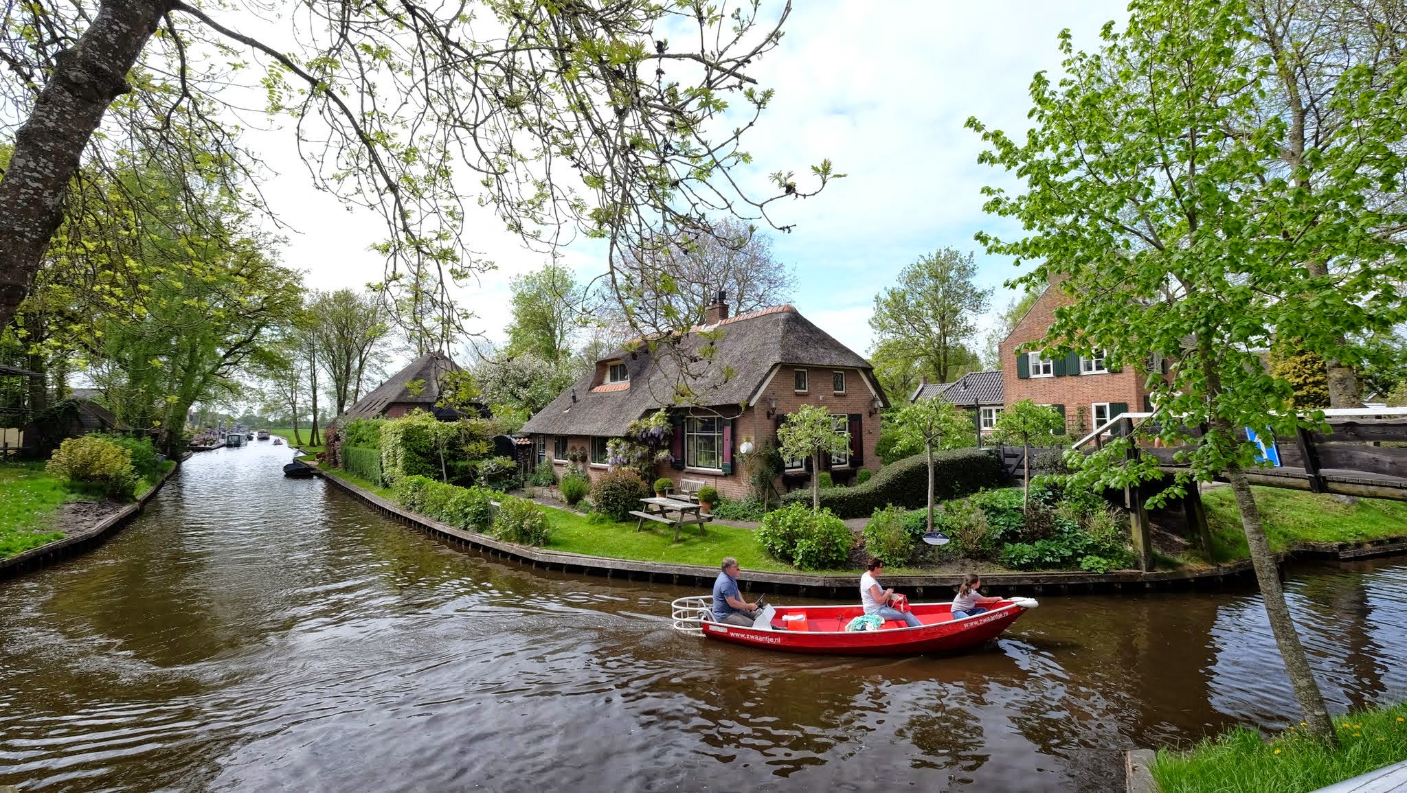 giethoorn village from above