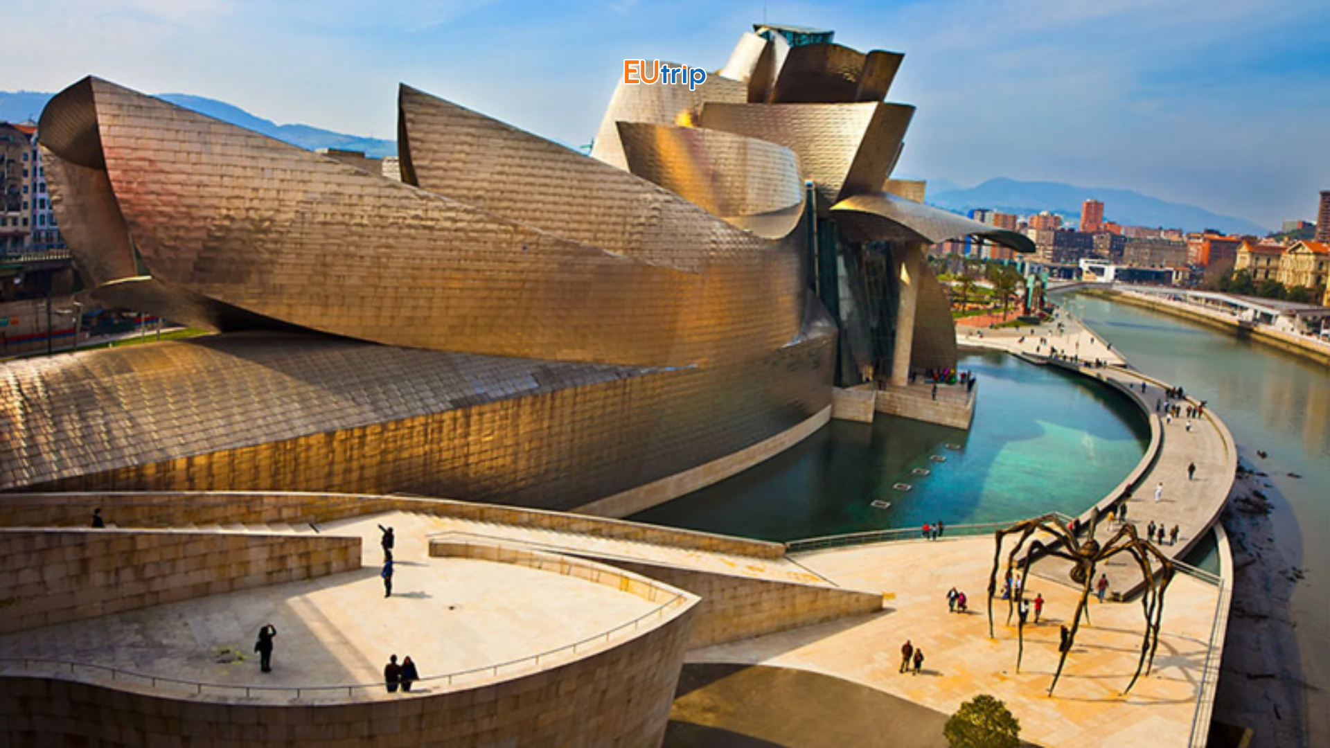 Bảo tàng Guggenheim Bilbao