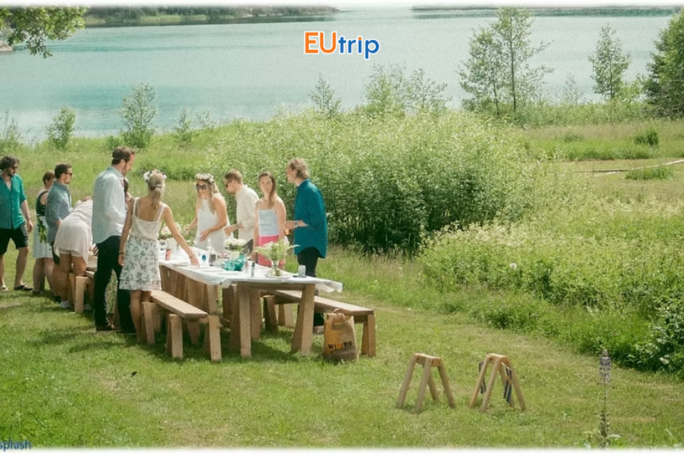 Midsummer lễ hội mùa hè Thụy Điển