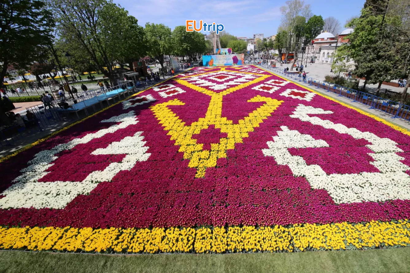 Quảng trường Sultanahmet Tulip