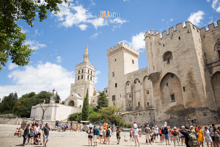 Avignon Cung điện Giáo hoàng