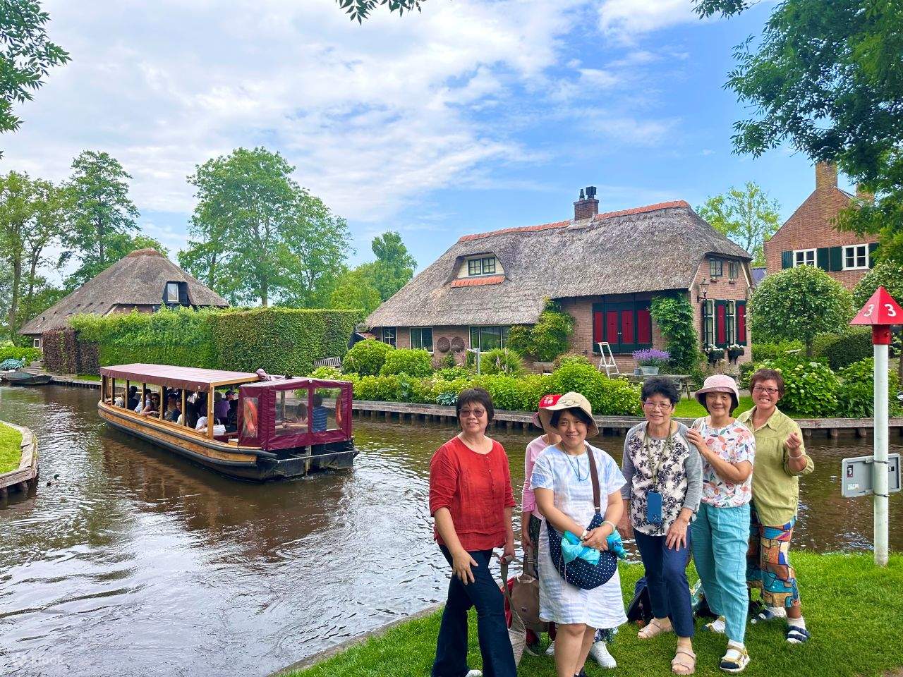 giethoorn village from above eutrip du lịch châu âu 5