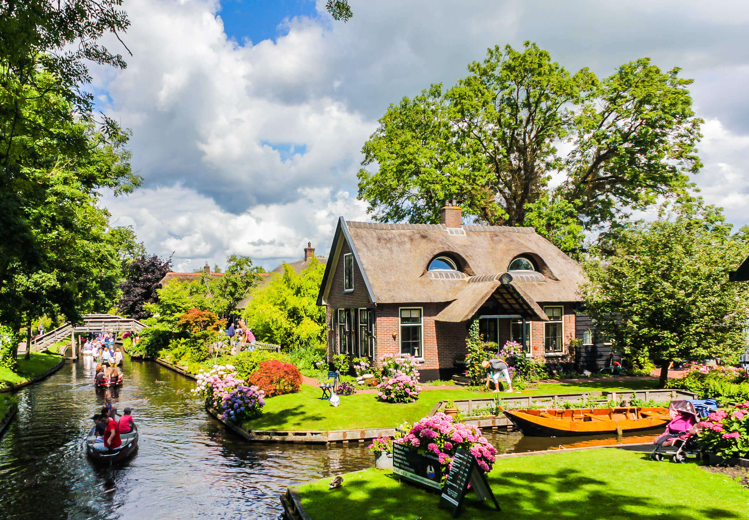 KHÁM PHÁ GIETHOORN: KHI ĐƯỜNG THỦY THAY THẾ ĐƯỜNG BỘ!